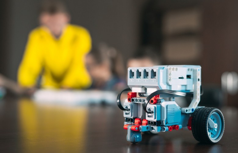 Odjechane Urodziny Poznań - Robotyka Lego czyli programowanie dla dzieci